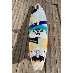 Planche Windsurf QUATRO Pyramid thruster 77L 2017 occasion